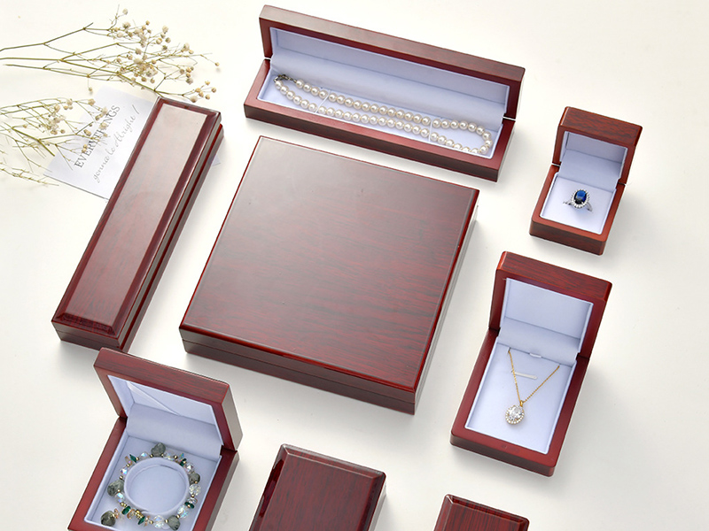 MDF Jewelry Box custom development direction MDF jewelry set boxes with coloured exteriors and light textile interiors.